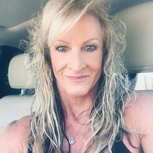 Meet your Posher, Shelley